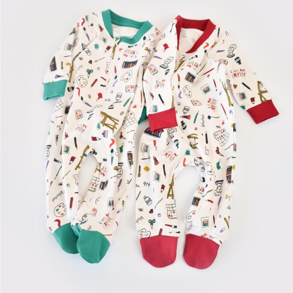Get Cozy with Organic Colorful Rompers - Perfect for Sleeping or Strolling!